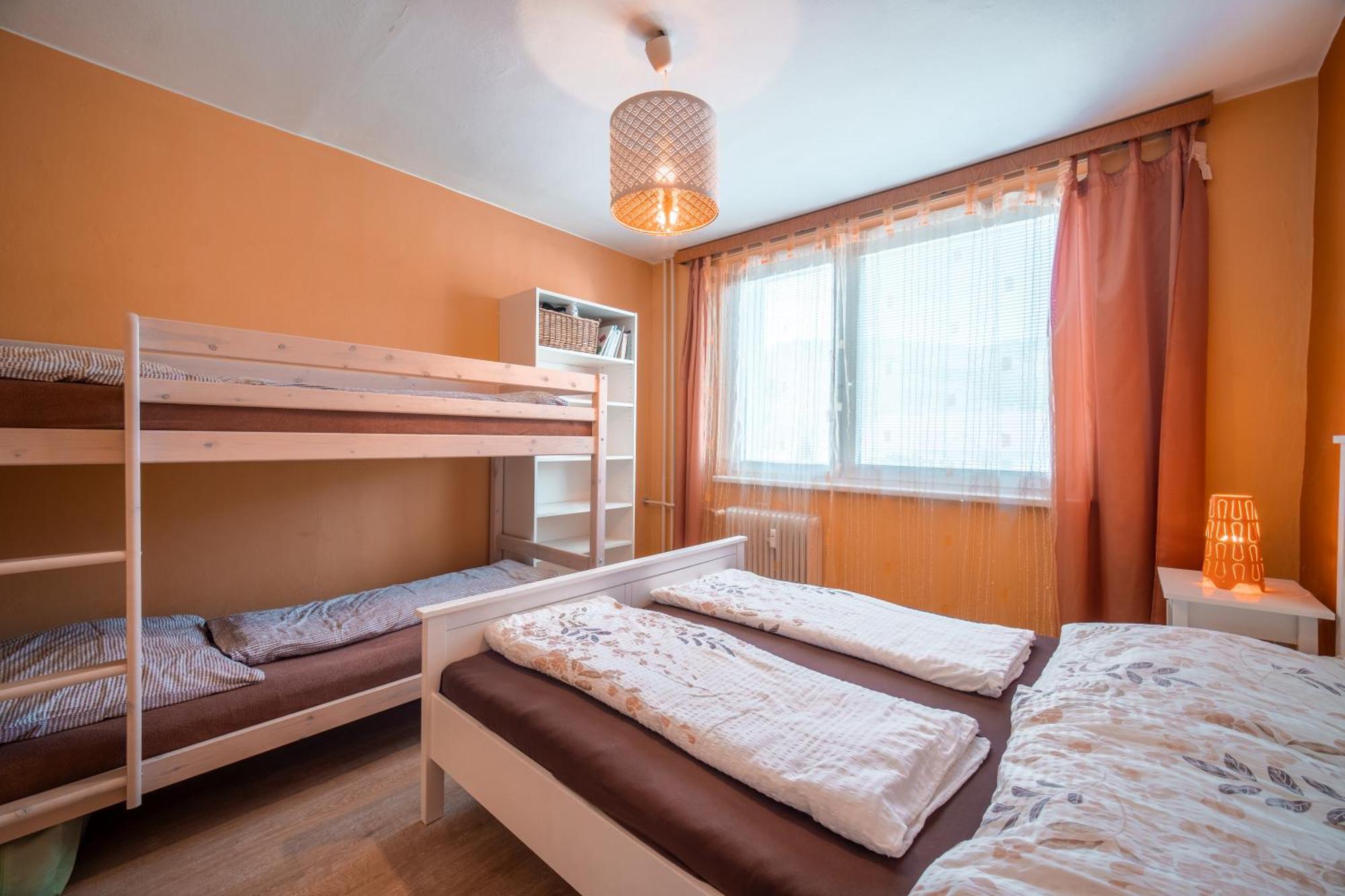Apartman โลชนา นาดเด เดสเนา ภายนอก รูปภาพ