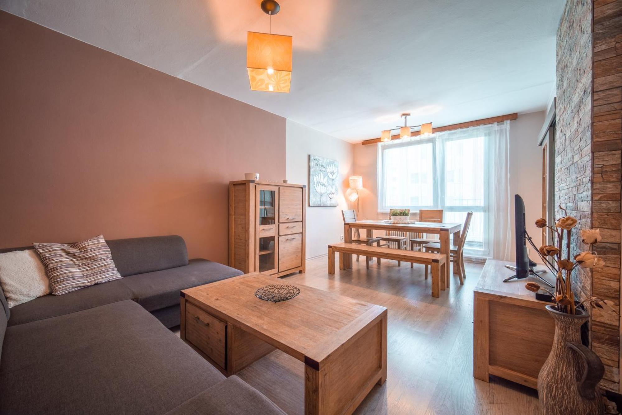Apartman โลชนา นาดเด เดสเนา ภายนอก รูปภาพ